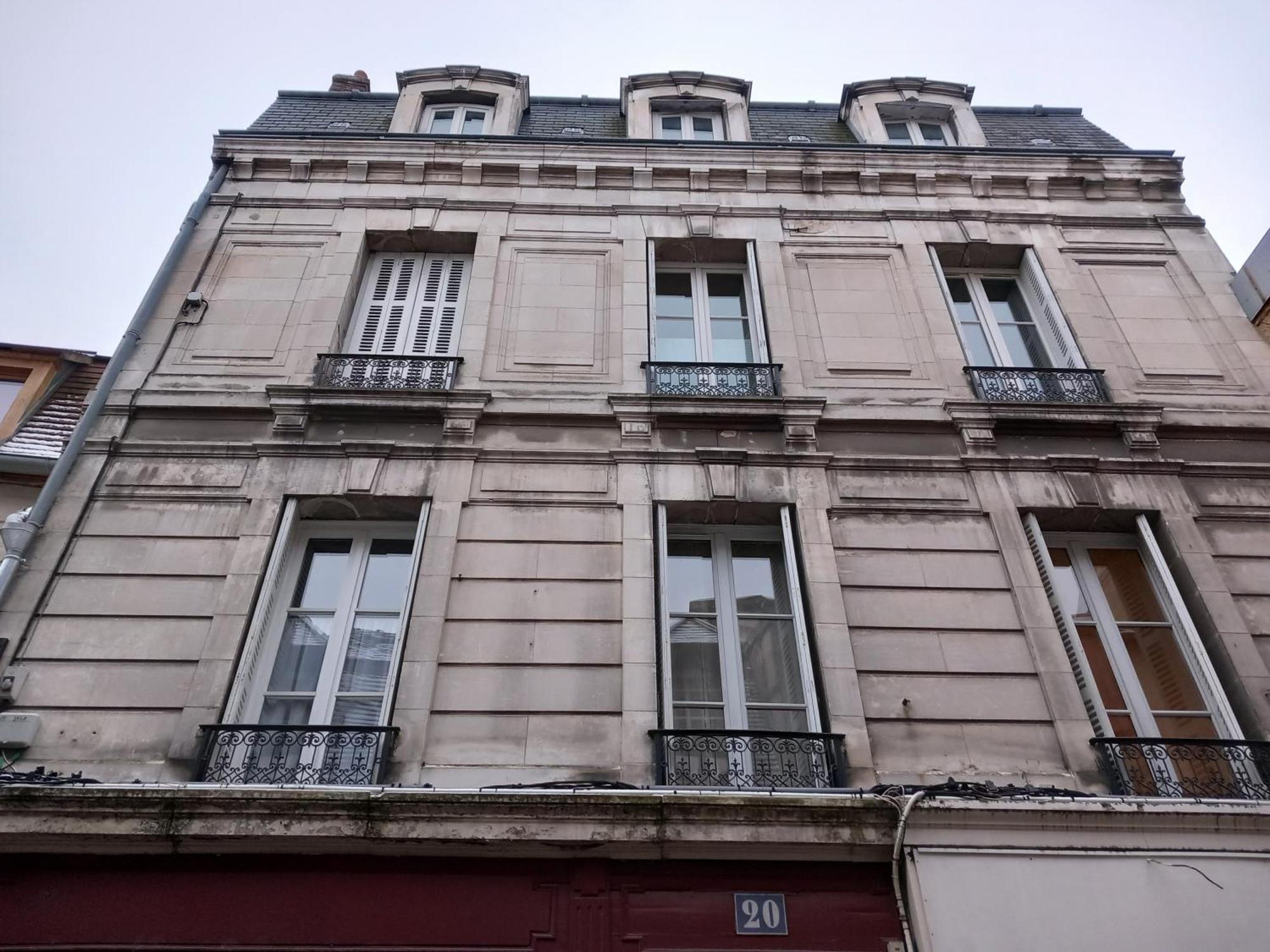 Passage De L'Horloge Apartment Auxerre Luaran gambar